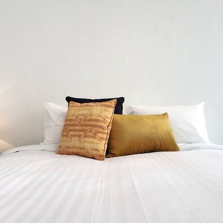 Ferienwohnung Magical Mcatee W Pool And King Bed Fremantle Exterior foto